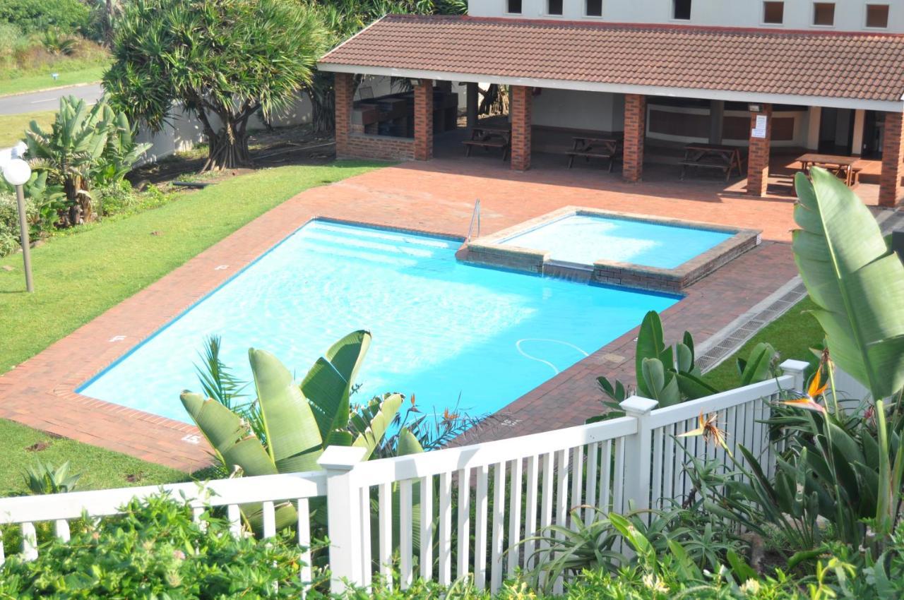 68 Laguna La Crete Apartment Uvongo Beach Exterior photo